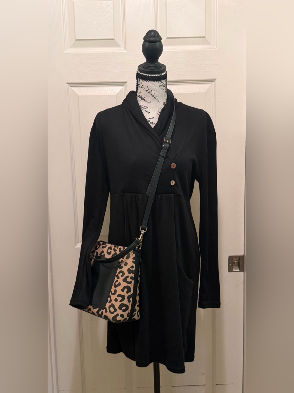 Black Long Sleeve V-Neck Tunic Dress with Front Pockets
